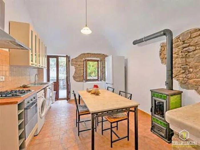 Appartamento con 6 locali in vendita in Via Santissima Annunziata Nn, Centro, Pontremoli