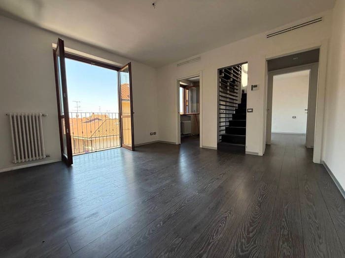 Appartamento trilocale in vendita in Via Cristoforo Colombo, Fenegrò