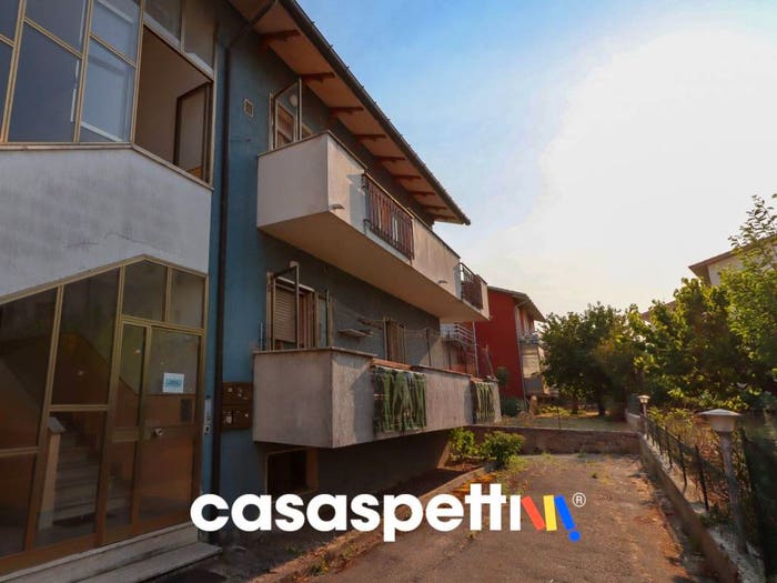 Appartamento quadrilocale in vendita in Via Francesco Tomassini, Osteria, Serra de' Conti
