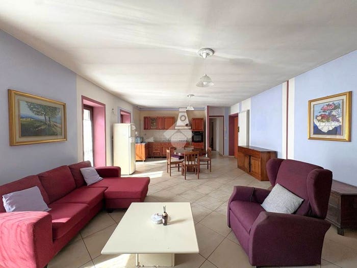 Appartamento con 5 locali in vendita in Via vittorio emanuele secondo, Centro, Vestignè