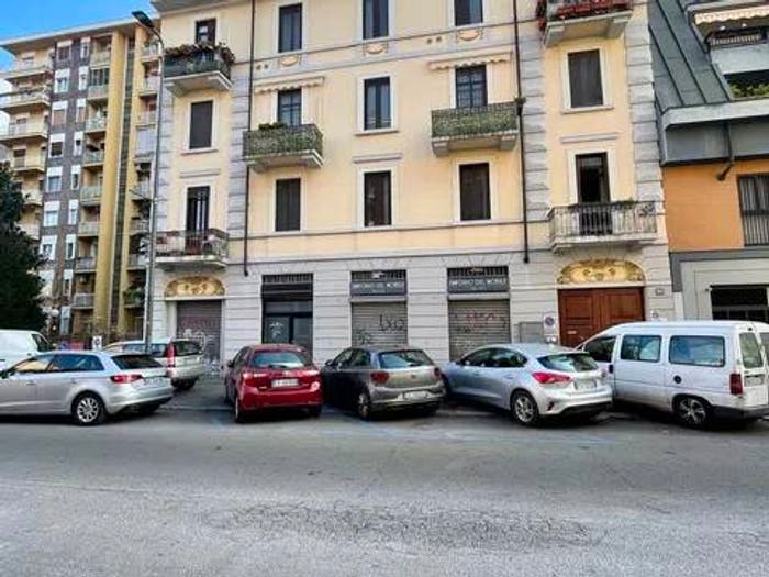Appartamento bilocale in vendita in Via Lattanzio, Lodi Brenta, Milano