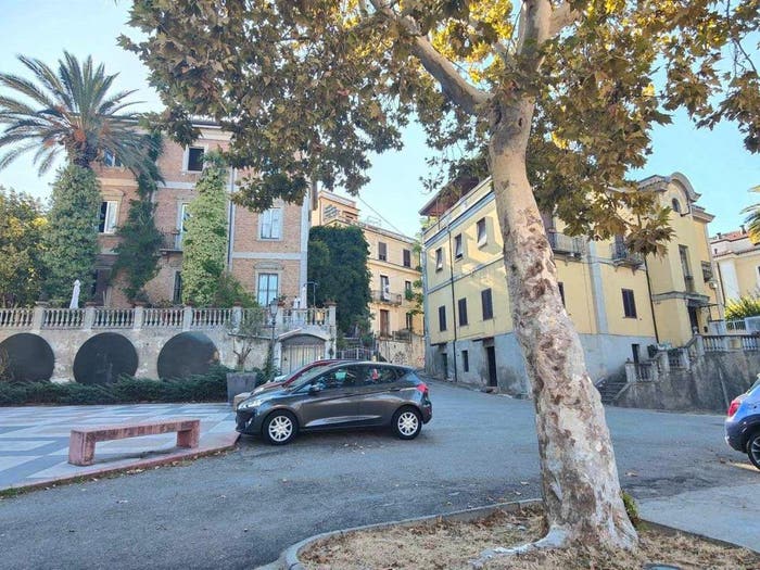 Appartamento con 6 locali in vendita in Centro Storico, Cosenza