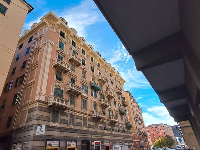 Appartamento con 5 locali in vendita in Vico Luigi Stallo, Sampierdarena, Genova