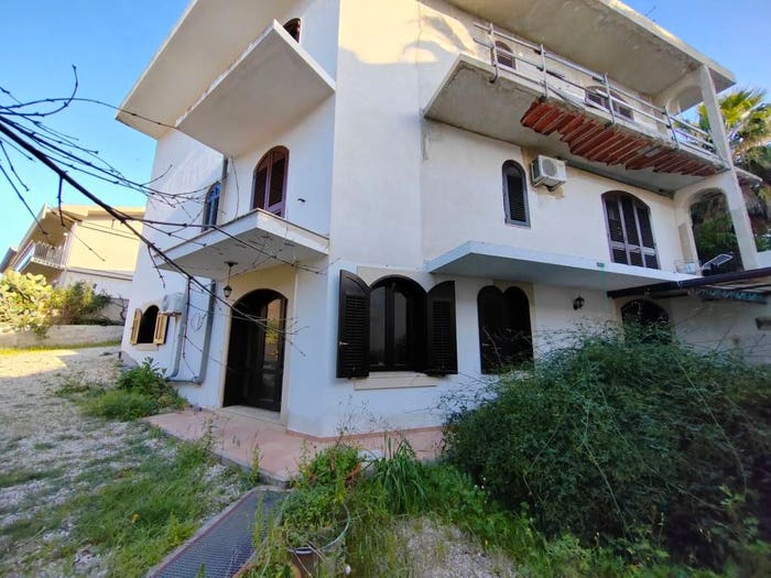 Casa con 5 locali in vendita in Via Antonio Vella, Centro, Avola