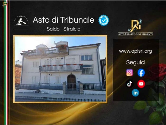 Appartamento con 6 locali in vendita in Via Roma, Noepoli