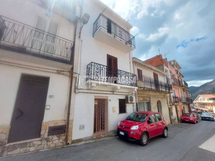 Casa con 5 locali in vendita in Via Macello, Santa Lucia del Mela