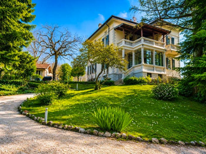 Casa con 6 locali in vendita in Via Giuseppe Verdi, Gemonio