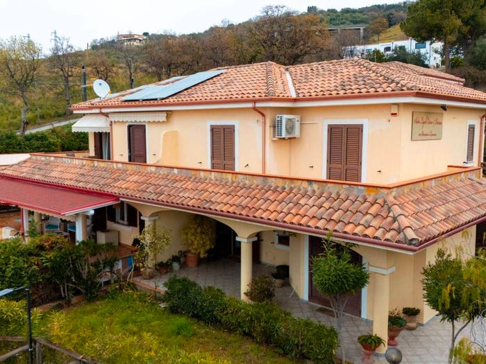 Casa con 6 locali in vendita in Via Piane, Cucco Riviere, Diamante