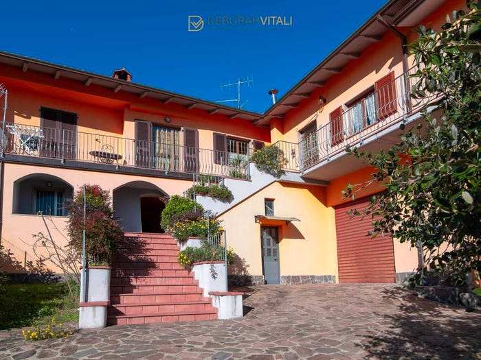 Casa con 6 locali in vendita in Via Barisello, Aulla