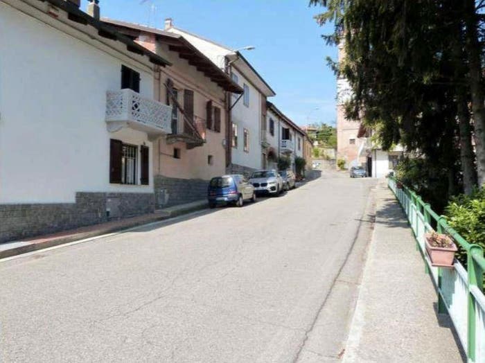 Casa con 5 locali in vendita in Via Cocconato, MoransengoTonengo