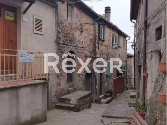 Casa trilocale in vendita in Via Magliano, Centro, Arcidosso