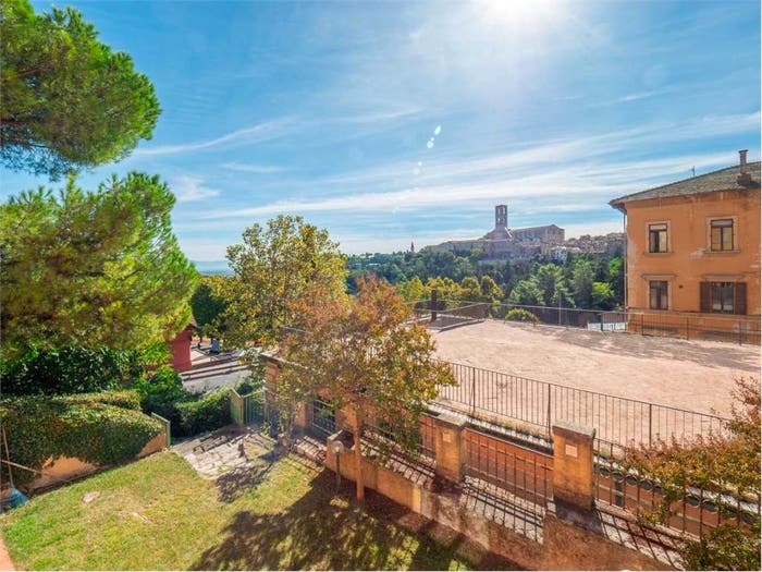 Casa con 6 locali in affitto in via Santa Margherita, Centro Storico, Perugia