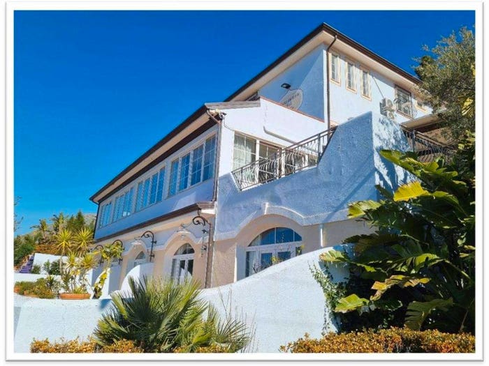 Casa con 6 locali in vendita in Via saracinello snc, Praia a Mare