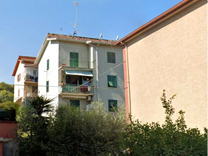 Appartamento bilocale in vendita in Via Osimo, Piano, Ancona