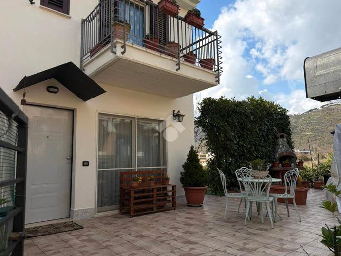 Casa trilocale in vendita in Via casa bucci, Centro, Pozzilli