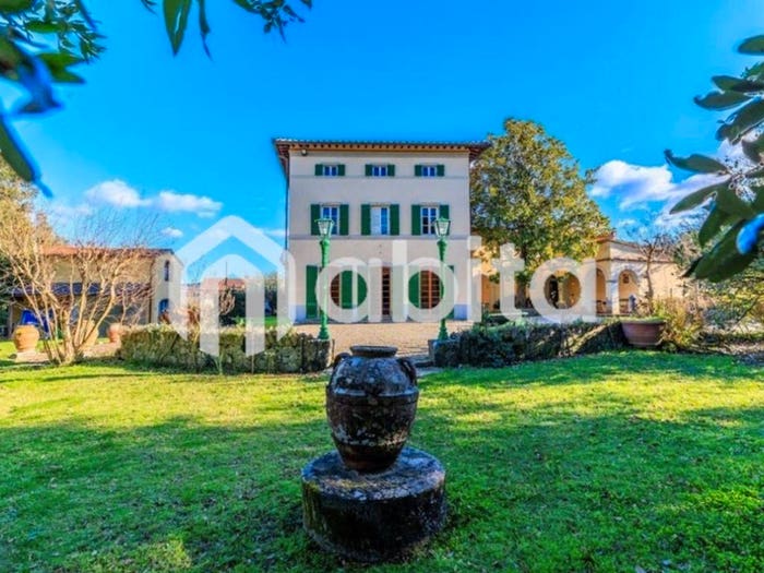 Casa con 6 locali in vendita in Via Niccolò angeli, Centro, Bucine