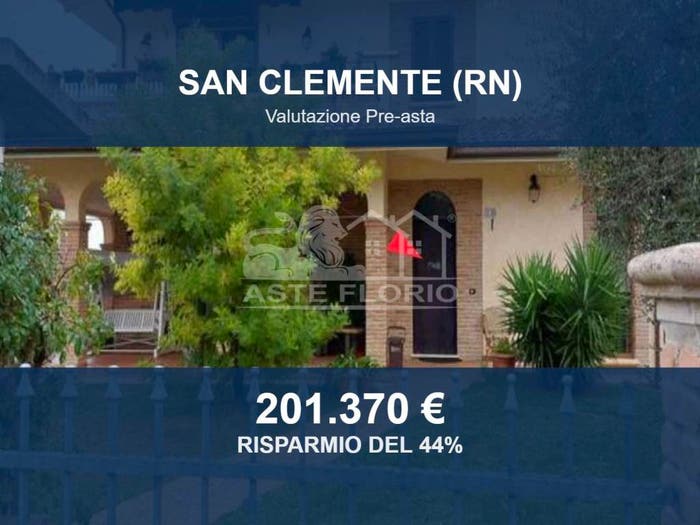 Appartamento trilocale in vendita in Via Giustiniano Villa, Centro, San Clemente