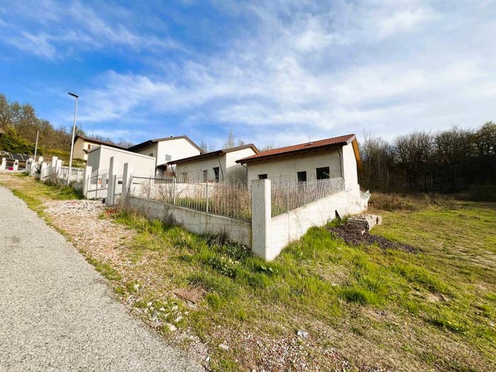 Casa con 5 locali in vendita in Centro, Bra