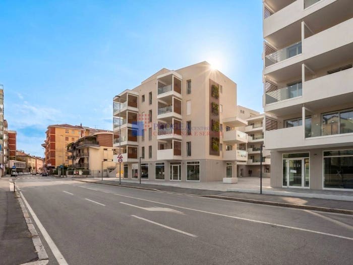Appartamento trilocale in vendita in Via Vittore Ghislandi, Borgo Palazzo, Bergamo