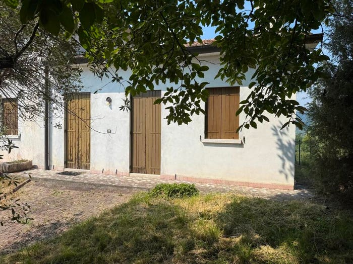 Casa con 6 locali in vendita in Via Mire, Refrontolo