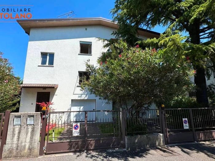 Casa con 6 locali in vendita in Via Salvo D'Acquisto, Pieris, San Canzian d'Isonzo
