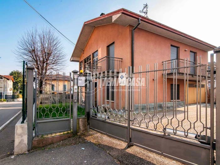 Casa con 6 locali in vendita in Via MAMELI A, Centro, Appiano Gentile