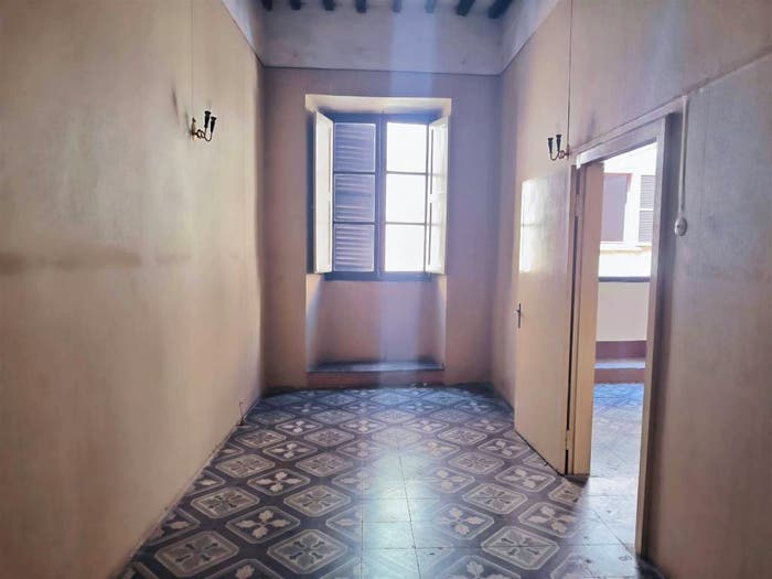 Appartamento con 6 locali in vendita in via della repubblica, Centro, Poggibonsi