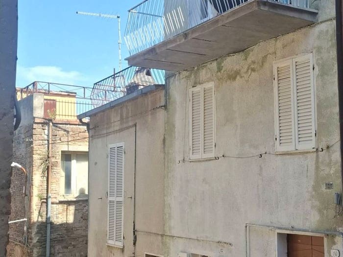 Casa quadrilocale in vendita in Via Regina Margherita, Centro, Deruta