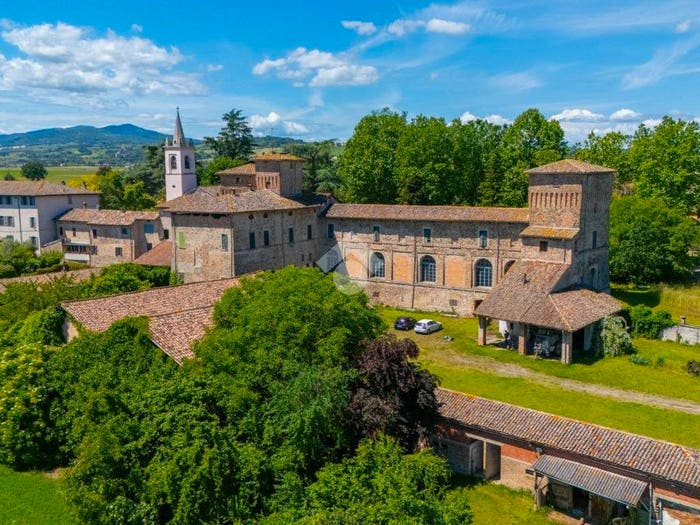 Casa con 6 locali in vendita in Via pedemontana, Vigatto, Parma