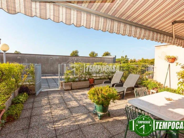 Casa con 5 locali in vendita in Via Generale Carlo Alberto dalla Chiesa, Centro, Pescantina