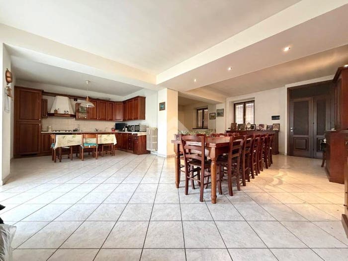 Casa con 5 locali in vendita in Via Castello, Sesto Cremonese, Sesto ed Uniti