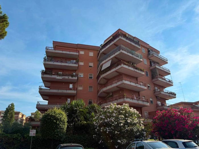 Appartamento trilocale in vendita in Via Trapani, Centro, Ladispoli