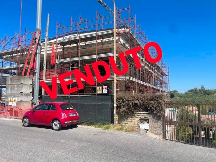 Appartamento bilocale in vendita in Via Germania, Marco Simone, Guidonia Montecelio