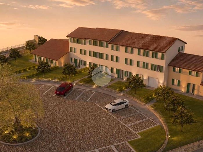 Appartamento trilocale in vendita in Via Gardesane, Bassone, Verona