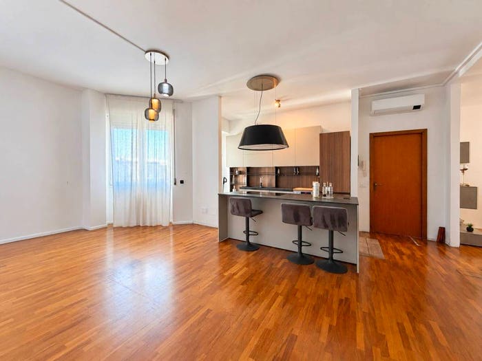 Appartamento quadrilocale in vendita in Viale Massenzio Masia, Stadio Borgo Vico, Como