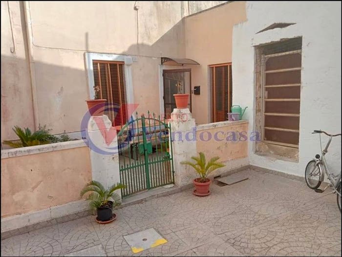 Casa quadrilocale in vendita in Vicolo Isonzo, Nociglia