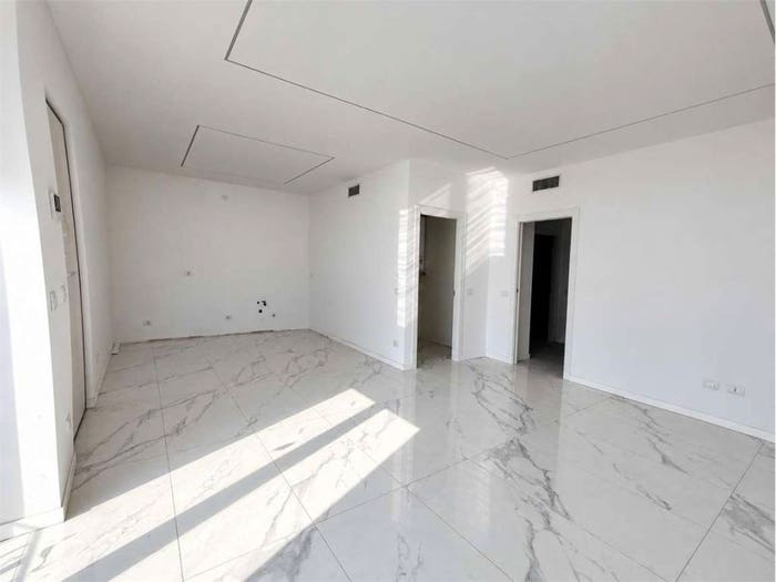 Appartamento trilocale in vendita in Via Longoni, Centro, Oggiono