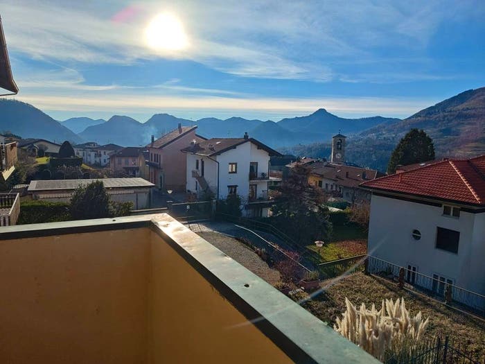 Appartamento trilocale in vendita in Via Santa Libertà, San Fedele Intelvi, Centro Valle Intelvi