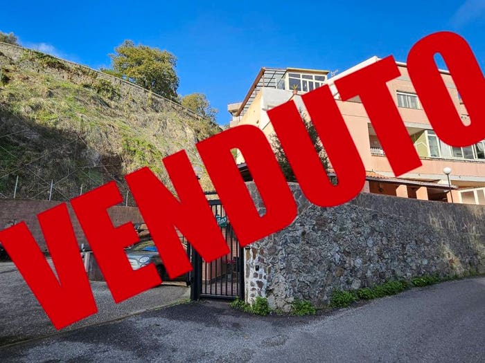 Appartamento quadrilocale in vendita in Castanea Salice, Messina