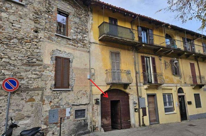 Appartamento trilocale in vendita in Via Biasini, Azzio