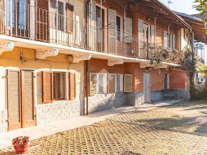 Casa con 6 locali in vendita in Località grange di balma, Ciriè