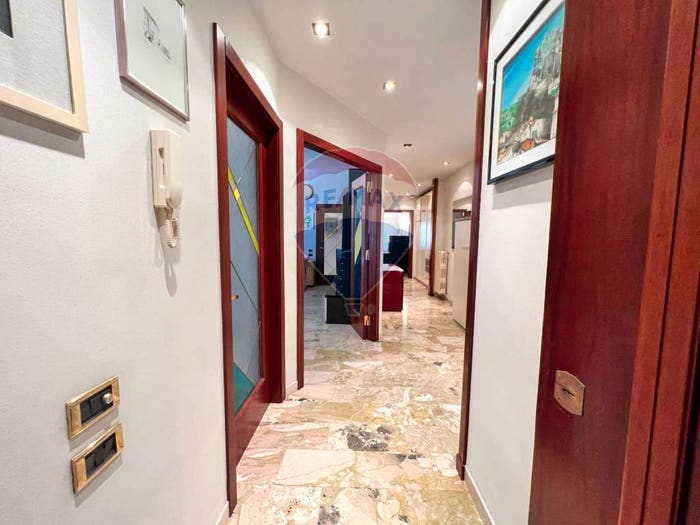 Appartamento con 6 locali in vendita in Centro, Matera