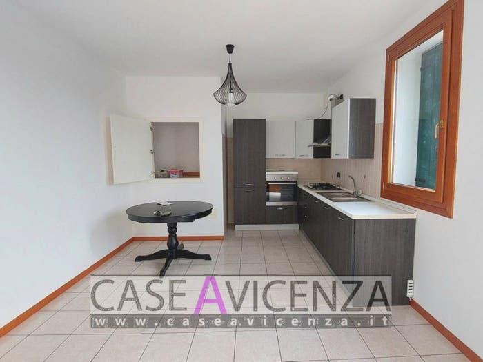 Appartamento quadrilocale in affitto in Via Roma, Centro, Montegalda