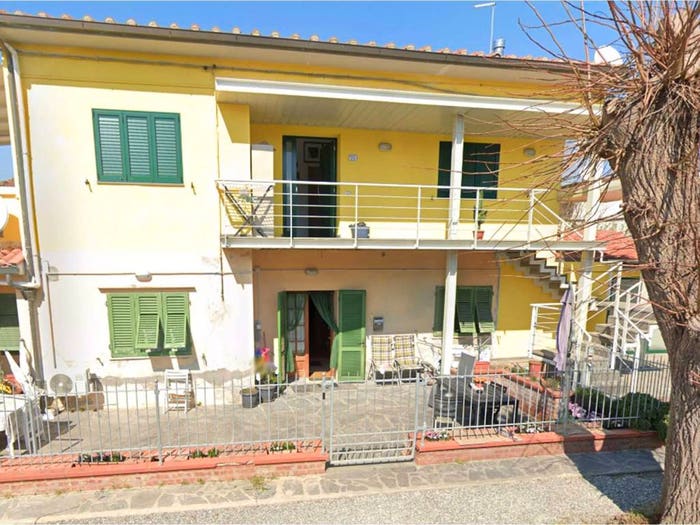 Appartamento con 6 locali in vendita in Via Giovanni Pascoli, Cascine La Croce, Buti