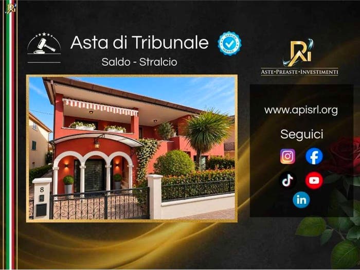 Appartamento con 5 locali in vendita in Piazza Martiri della Libertà, Centro, Lariano