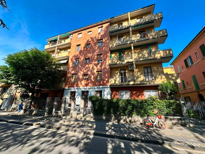Appartamento trilocale in vendita in Via di Saliceto, Bolognina, Bologna