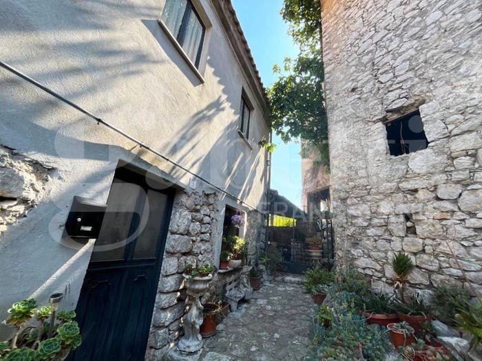 Casa quadrilocale in vendita in Via Castello snc, Baia, Baia e Latina