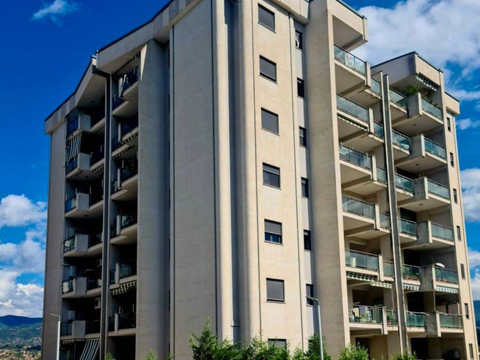 Appartamento trilocale in vendita in Via Domenico Gaudio, Acquedotto, Cosenza