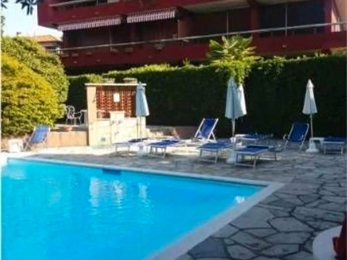 Appartamento monolocale in vendita in Via Xxiv Maggio, Leggiuno