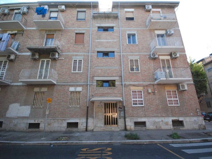 Appartamento trilocale in vendita in Via Luigi Sbano, Vigili del Fuoco, Foggia